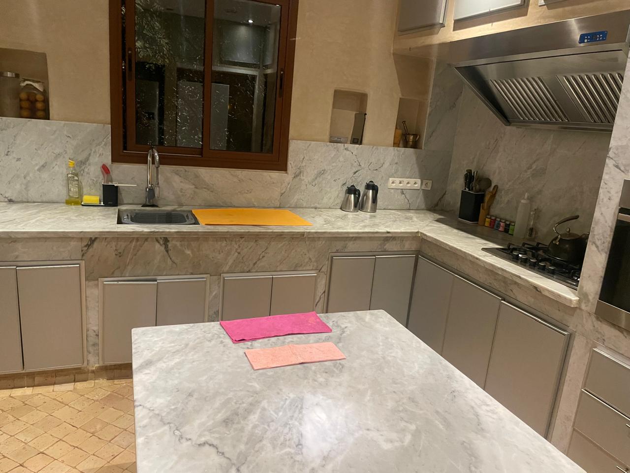 Fully equipped modern kitchen