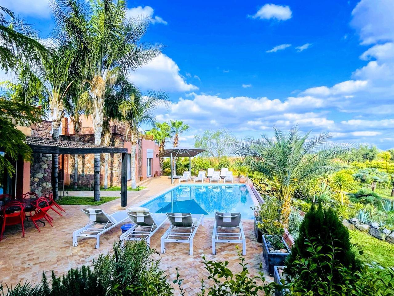 Villa Malika pool