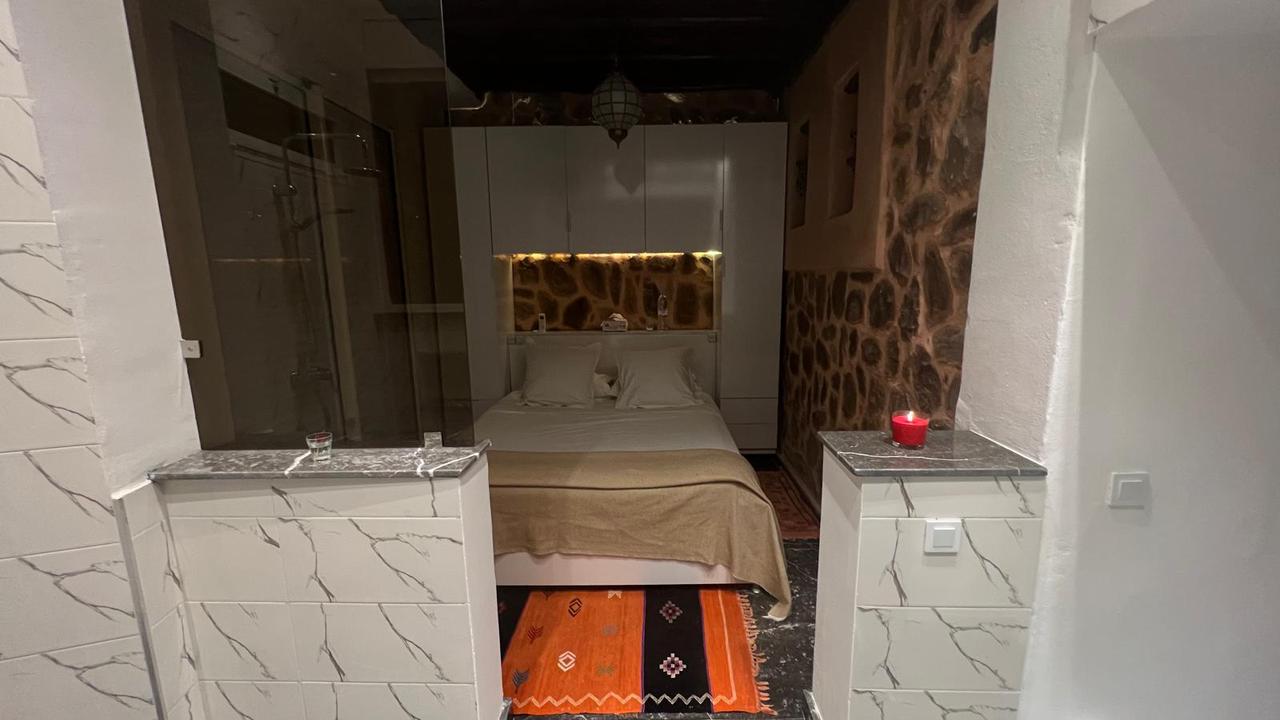 Marble Room direct access to private garden